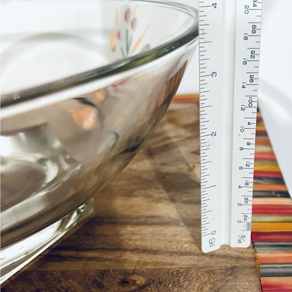 1960's Mid-Century Glass Pink/Gold
Floral Chip & Dip Bowl - Picture 4 of 10